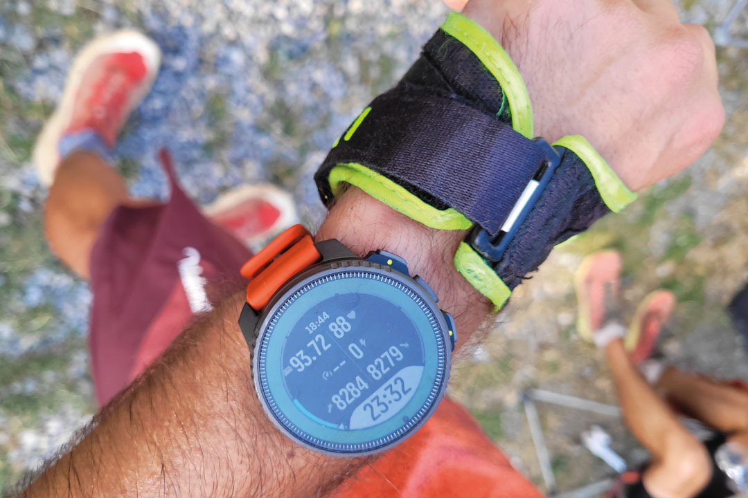 Everesting Nico Casas Detall Suunto Vertical