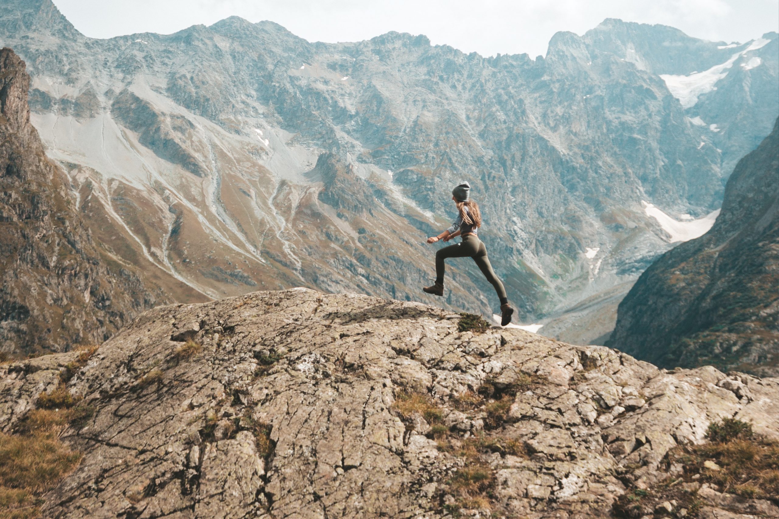 Mujer haciendo Trail Running Andorra